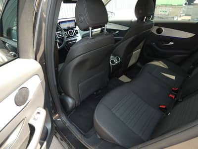 Mercedes-Benz GLC 200 d 4MATIC 1-Hand LED Navi AHK Kamera — slika 8