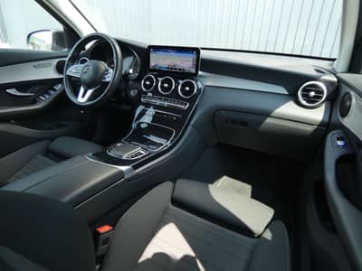 Mercedes-Benz GLC 200 d 4MATIC 1-Hand LED Navi AHK Kamera — slika 2