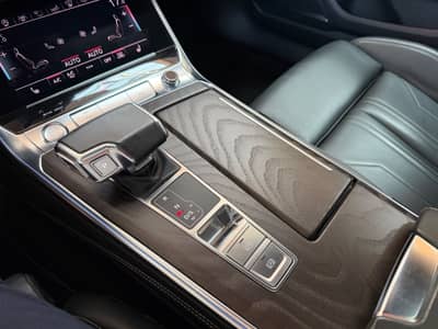 Audi A6 Avant 50 TDI quattro 3x S-Line Matrix Virtual — slika 22
