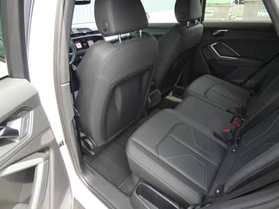 Audi Q3 35 TDI Sportback 2xS LINE LED Virtual RFK 19" — slika 8