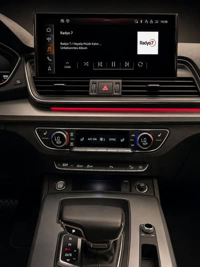 Audi Q5 50 TDI S-LINE +PANO+AMBIE+ACC+MARTIX+KAM+PDC — slika 24