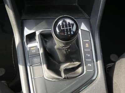 Volkswagen Tiguan 2.0 TDI JOIN Navi ACC SHZ AHK CarPlay — slika 17