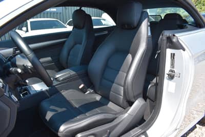 Mercedes-Benz E 350 Cabrio /AMG Line /Harman Kardon/LED/Kamera — slika 14