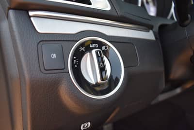 Mercedes-Benz E 350 Cabrio /AMG Line /Harman Kardon/LED/Kamera — slika 25