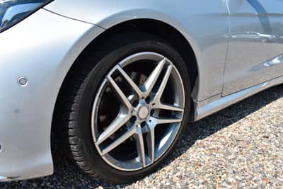 Mercedes-Benz E 350 Cabrio /AMG Line /Harman Kardon/LED/Kamera — slika 8