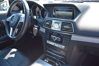 Mercedes-Benz E 350 Cabrio /AMG Line /Harman Kardon/LED/Kamera — slika 17