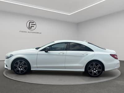 Mercedes-Benz CLS 350d AMG-Line 4Matic*Designo*Night*MBEAM*Dis — slika 2