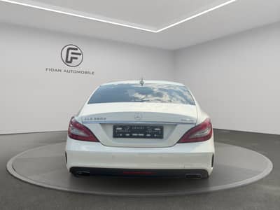Mercedes-Benz CLS 350d AMG-Line 4Matic*Designo*Night*MBEAM*Dis — slika 4