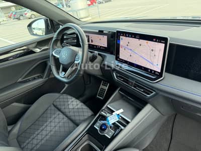 Volkswagen Tiguan 2.0 TD*DSG*R LINE*PAN*NAVI*MATRIX*360*VOL — slika 22