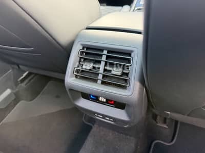 Volkswagen Tiguan 2.0 TD*DSG*R LINE*PAN*NAVI*MATRIX*360*VOL — slika 33