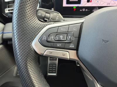 Volkswagen Tiguan 2.0 TD*DSG*R LINE*PAN*NAVI*MATRIX*360*VOL — slika 19