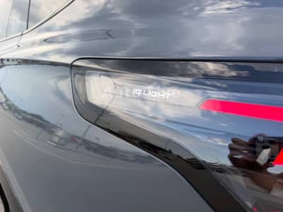 Volkswagen Tiguan 2.0 TD*DSG*R LINE*PAN*NAVI*MATRIX*360*VOL — slika 9