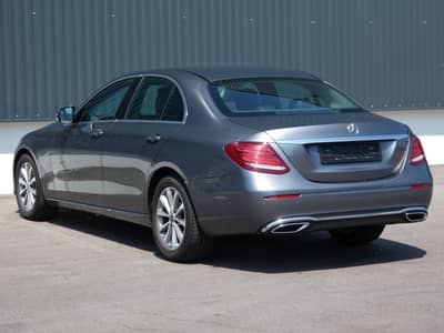 Mercedes-Benz E 200 d 9G 2.0L Avantgarde LED Navi CarPlay 2-Hd — slika 25