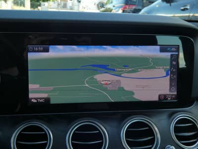 Mercedes-Benz E 200 d T 9G Avantgarde LED Nav AHK 2-Hand 8fach — slika 9