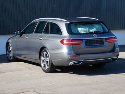Mercedes-Benz E 200 d T 9G Avantgarde LED Nav AHK 2-Hand 8fach — slika 28