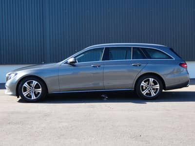 Mercedes-Benz E 200 d T 9G Avantgarde LED Nav AHK 2-Hand 8fach — slika 24