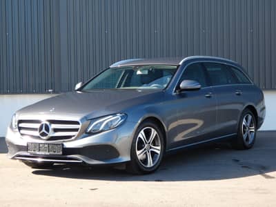 Mercedes-Benz E 200 d T 9G Avantgarde LED Nav AHK 2-Hand 8fach — slika 1