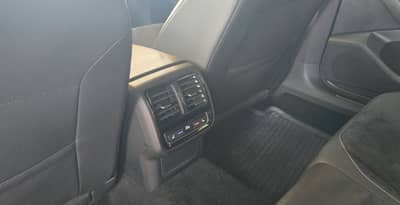 Volkswagen Arteon 2.0TDI DSG R-Line Virtual ACC LED — slika 24