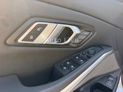 BMW 320d*SAG*M PAKET*WIDESCREEN*LED*HEAD-UP*360*VOL — slika 30