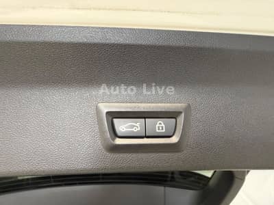 BMW X3 M40 d*M-PAKET*VIRTU*PANO*LASER*HEAD UP*DISPLA — slika 17