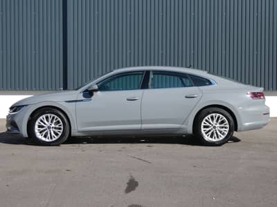 Volkswagen Arteon 2.0 TDI DSG 1-Hand Virtual LED Navi ACC — slika 24