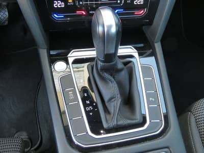 Volkswagen Arteon 2.0 TDI DSG 1-Hand Virtual LED Navi ACC — slika 18
