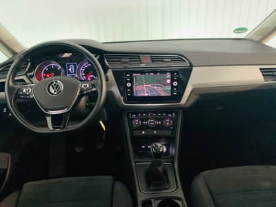 Volkswagen Touran Comfortline BMT°Alcantara°Massage°LED°SHZ — slika 20