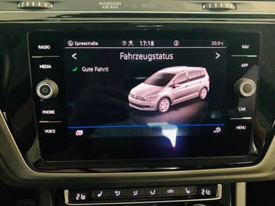 Volkswagen Touran Comfortline BMT°Alcantara°Massage°LED°SHZ — slika 14