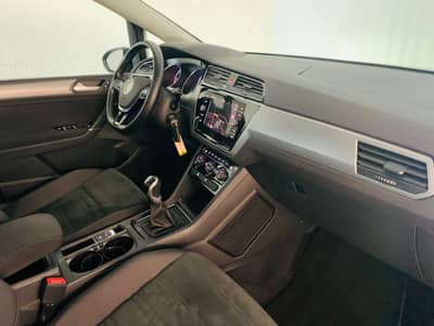 Volkswagen Touran Comfortline BMT°Alcantara°Massage°LED°SHZ — slika 16
