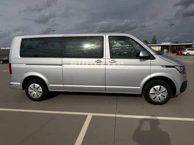 Volkswagen T6.1 Transporter 2,0 TDI*AUTOMATIK*9-SITZE*KLIMA — slika 6
