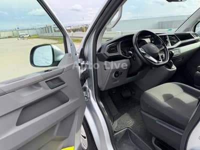 Volkswagen T6.1 Transporter 2,0 TDI*AUTOMATIK*9-SITZE*KLIMA — slika 31