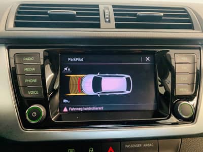 Skoda Fabia Combi Ambition Aut°KAMERA°NAVI°PDC°TEMP° — slika 9