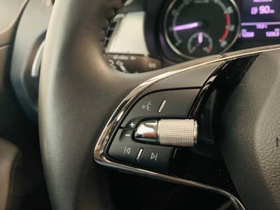 Skoda Fabia Combi Ambition Aut°KAMERA°NAVI°PDC°TEMP° — slika 15
