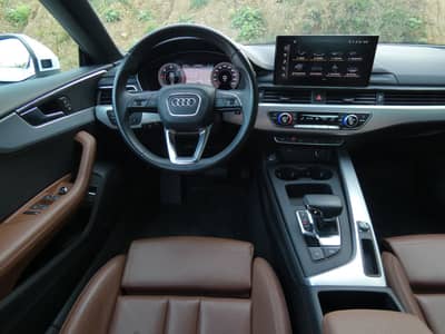 Audi A5 35 TDI S tronic Leder Virtual ACC Kamera HiFi — slika 4
