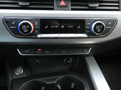 Audi A5 35 TDI S tronic Leder Virtual ACC Kamera HiFi — slika 20