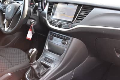 Opel Astra K Sports Tourer Edition KLIMA/PDC/TEMPOMAT — slika 15