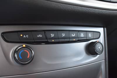 Opel Astra K Sports Tourer Edition KLIMA/PDC/TEMPOMAT — slika 18