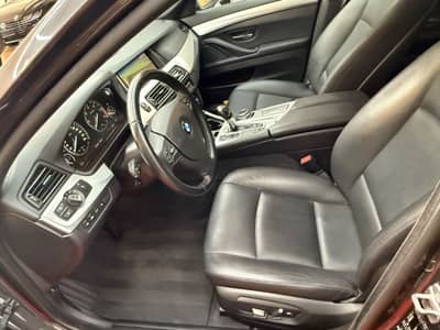 BMW 520d Limo/Navi/LED/Kamera/Leder/HeadUp — slika 12