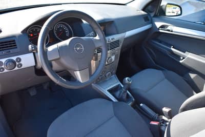 Opel Astra H Caravan Edition TEMPOMAT/KLIMA/PDC — slika 8