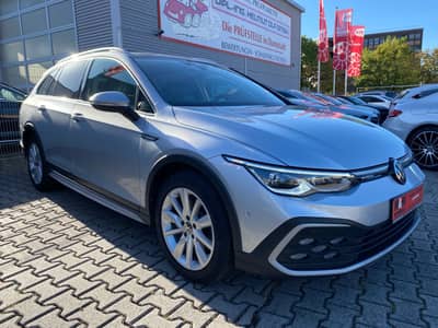 Volkswagen Golf VIII Alltrack 4Motion ACC/AHK/PDC/Assistenz — slika 2