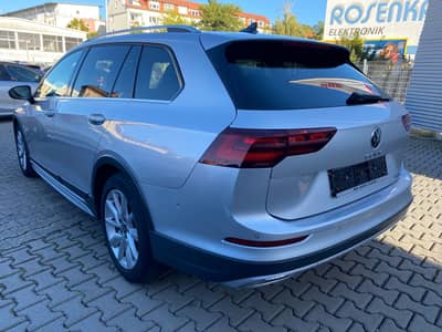 Volkswagen Golf VIII Alltrack 4Motion ACC/AHK/PDC/Assistenz — slika 4