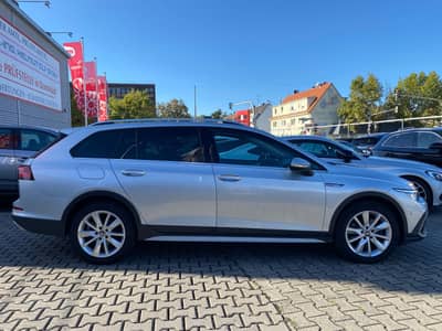 Volkswagen Golf VIII Alltrack 4Motion ACC/AHK/PDC/Assistenz — slika 15