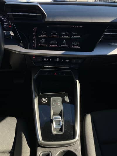 Audi A3 Limousine 30 TFSI Tempomat/PDC/LED/Assistenz — slika 10