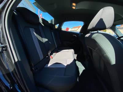 Audi A3 Limousine 30 TFSI Tempomat/PDC/LED/Assistenz — slika 15