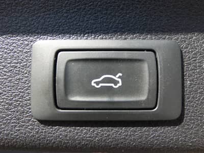 Audi A6 40 TDI S tronic LED Navi ACC Kamera AHK 18" — slika 20