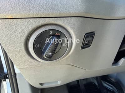 Volkswagen Crafter 35TDI*MITTEL-HOCH*KLIMA*NAVI*KAMERA*TEMP — slika 22