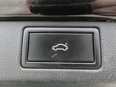 Skoda Scala 1.6 TDI DSG DRIVE 125 LED Navi ACC Kamera — slika 17