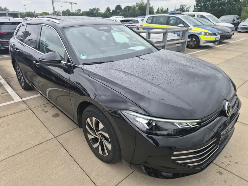 Volkswagen Passat Variant 2.0 TDI PANO HEADUP AHK SITZBELÜF