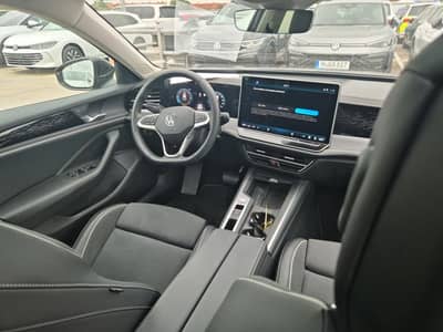 Volkswagen Passat Variant 2.0 TDI PANO HEADUP AHK SITZBELÜF — slika 3