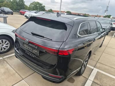 Volkswagen Passat Variant 2.0 TDI PANO HEADUP AHK SITZBELÜF — slika 6